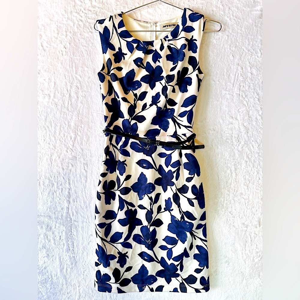 Mystic Dress White Navy Blue Floral Belted ModCloth Pleated Neckline Pockets
